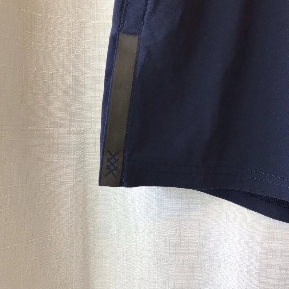Rhone Shorts Mens L Linerless Navy Blue Stretch Workout Running Active - Picture 3 of 11